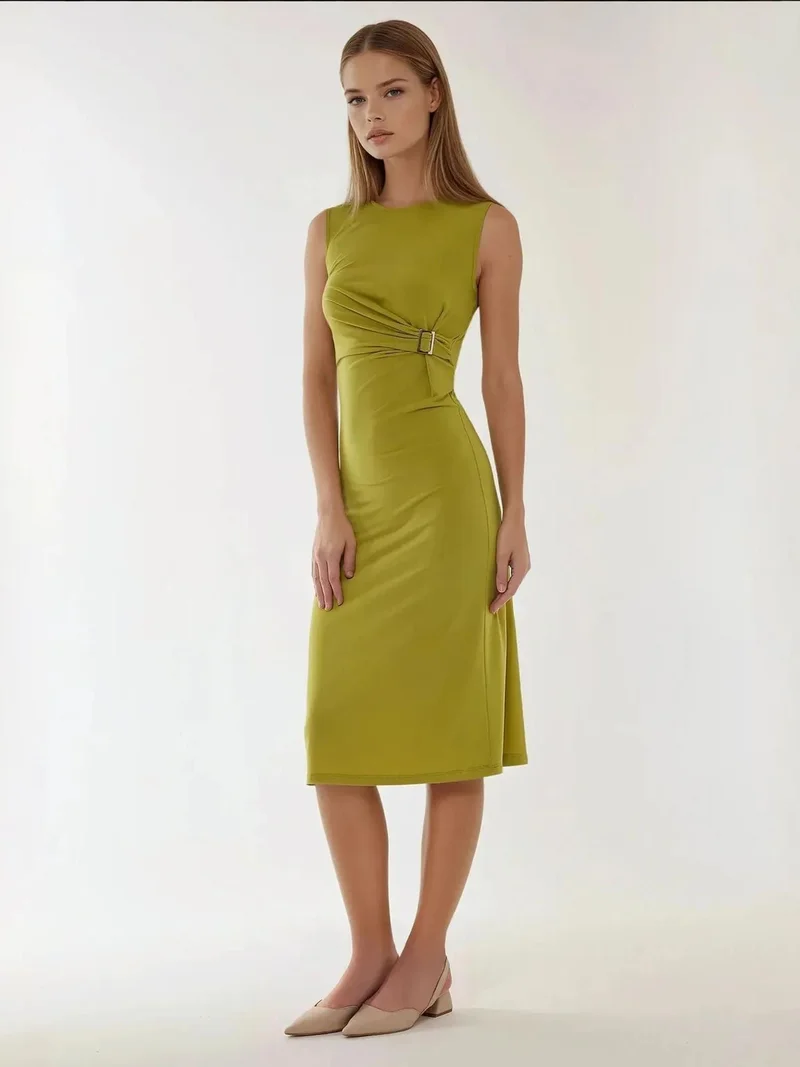 زوبعة فستان ميدي بقصة ضيقة وياقة دائرية