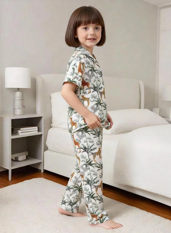 تايك تو مجموعة من بيجاما وقميص بأكمام قصيرة بطبعة جرافيك