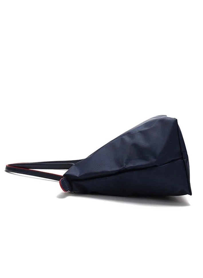 لونج شامب حقيبة مستحضرات تجميل كبيرة أنيقة ومتعددة الاستخدامات من لونغشامب لو بلياج، باللون الأزرق الداكن، وحزام كتف للنساء بمناسبة الذكرى السنوية السبعين - Image 4