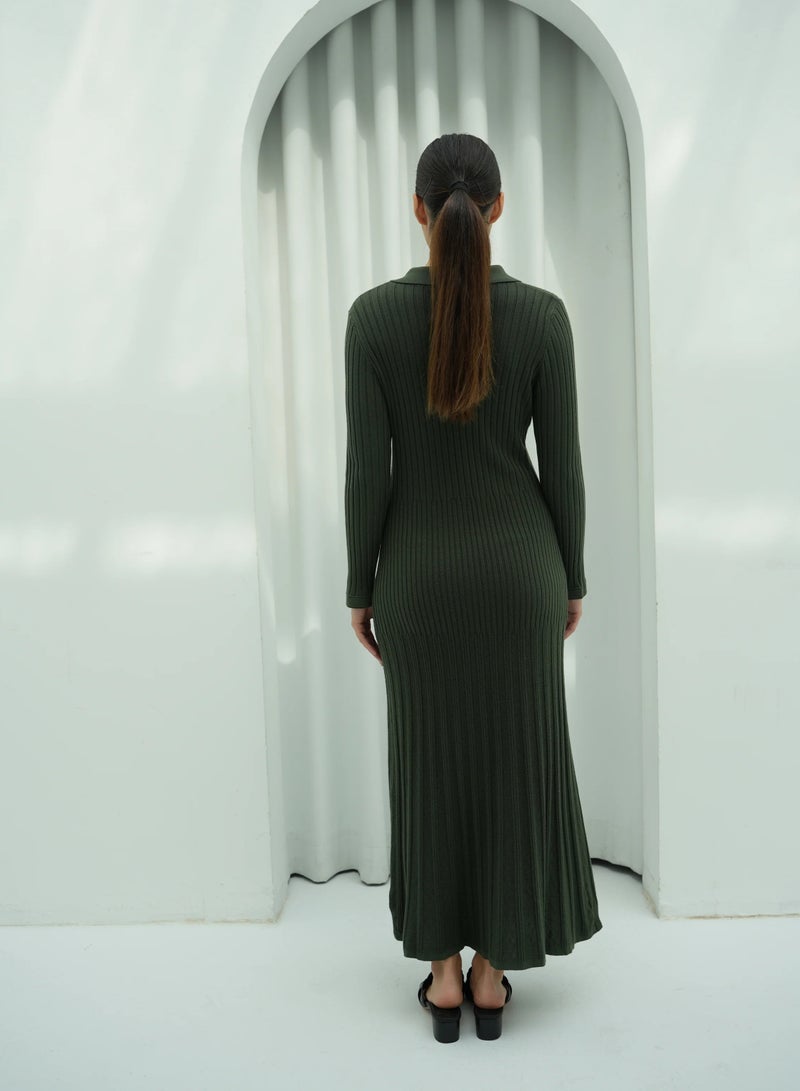 Andy 2331 | Chic Button-Front Ribbed Knit Maxi Dress with Classic Collar and Long Sleeves - Timeless and Versatile | Army Green - Image 3