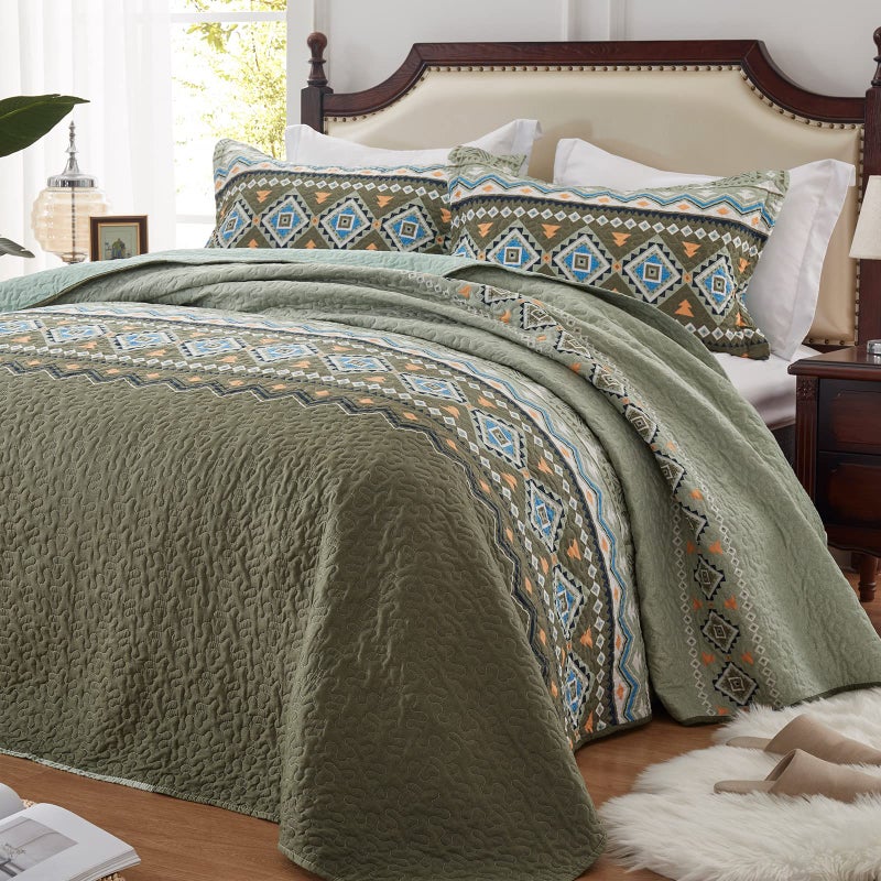 LEAONME 2 Pieces Twin Size Quilt Set Olive Green Bohemian Bedspread Coverlet Lightweight Microfiber Bedding Set 68x86 Inch Bed Cover for All Seasons (1 Quilt, 1 Pillow Sham) - Image 1
