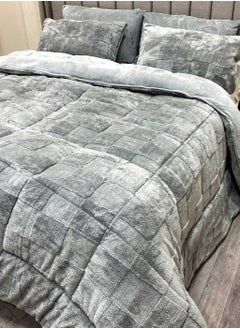 Family Bed Quilt Set Chess Spanish Fur 2 pieces size 180 × 240 cm model 2410 from Family Bed  - Image 1