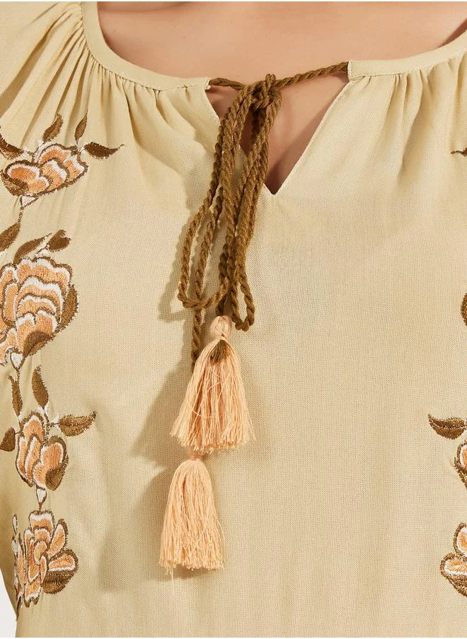 ستايلي Embroidered Panel Tie Tassel Midi Dress