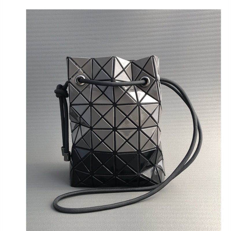Original Japanese Lingge Women'S Bag Bucket Bag Small Size Beveled Drawstring Frosted Shoulder Hand Crossbody Bag Bright Colorblock Bag - Image 1