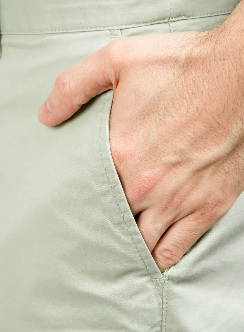 GIORDANO  Men's Slim Fit Twill Bermuda Shorts for Men | Best Price UAE