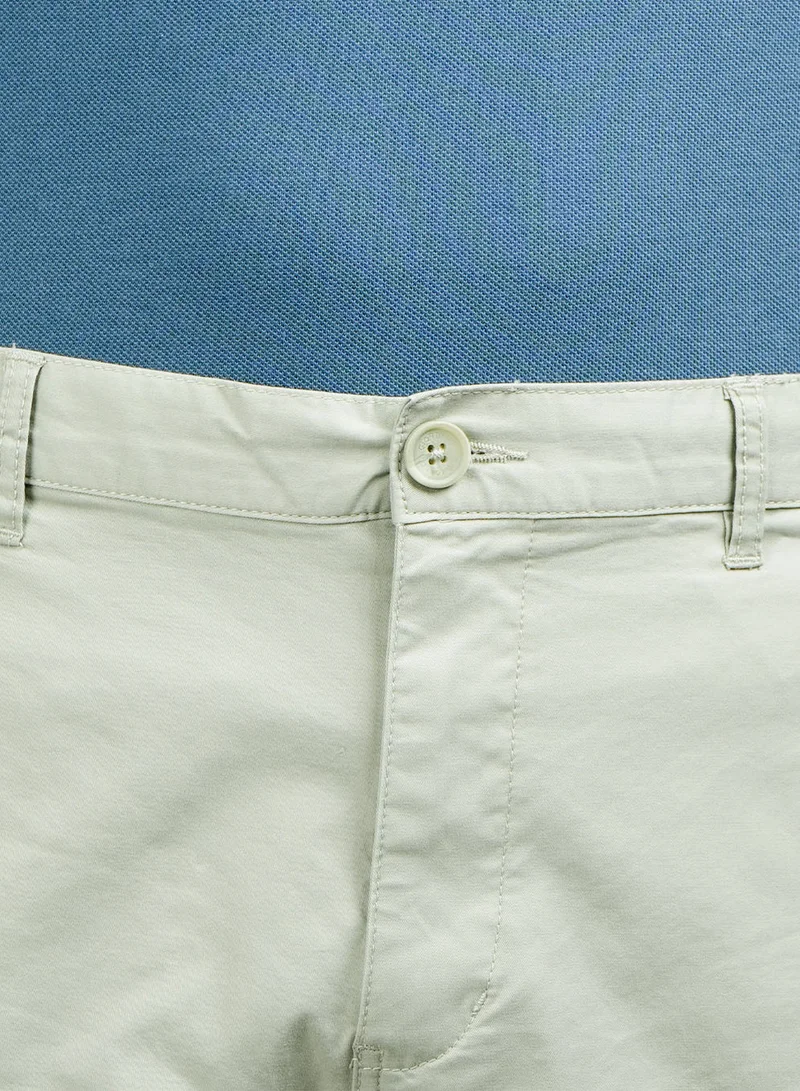 GIORDANO  Men's Slim Fit Twill Bermuda Shorts for Men | Best Price UAE