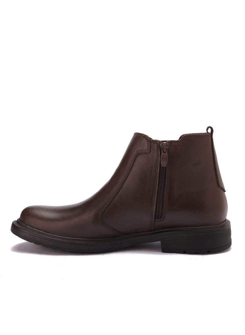 هاف بوت رجالي بسوسته مميز مصنوع من الجلد الطبيعي أنيق ونعل رابر مقاوم للإنزلاق - Image 4