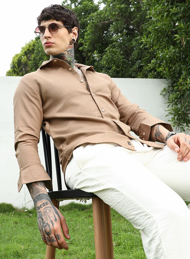 Campus Sutra Men's Beige Textured Cotton Blend Full Sleeve Shirt