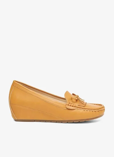 Le Confort Womens Solid Loafers With Wedge Heels