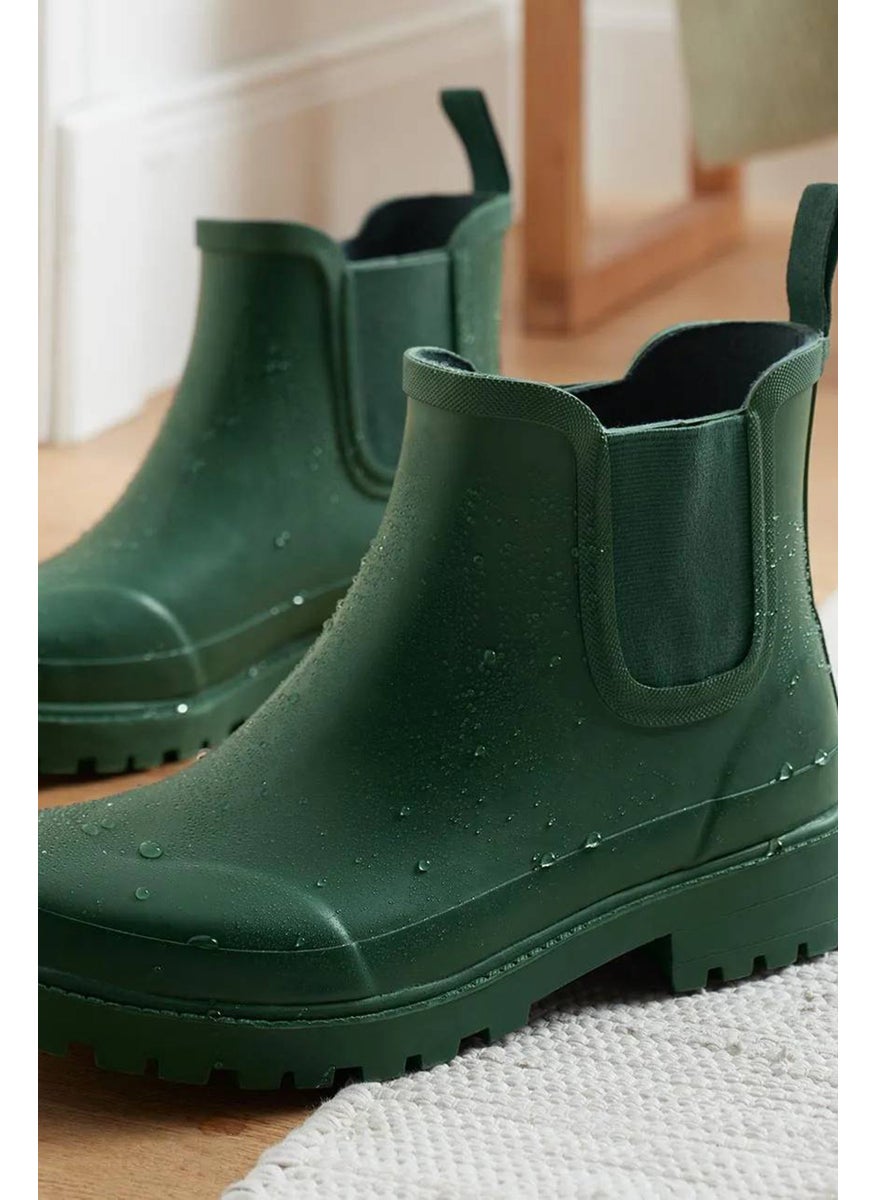 Women Chelsea Slip On Rainboots, Green - pzsku/Z0C4E9FA9F03AA0A27E14Z/45/_/1738592401/c9edf44a-c7b6-44c8-ade7-10ff4ec5bce5