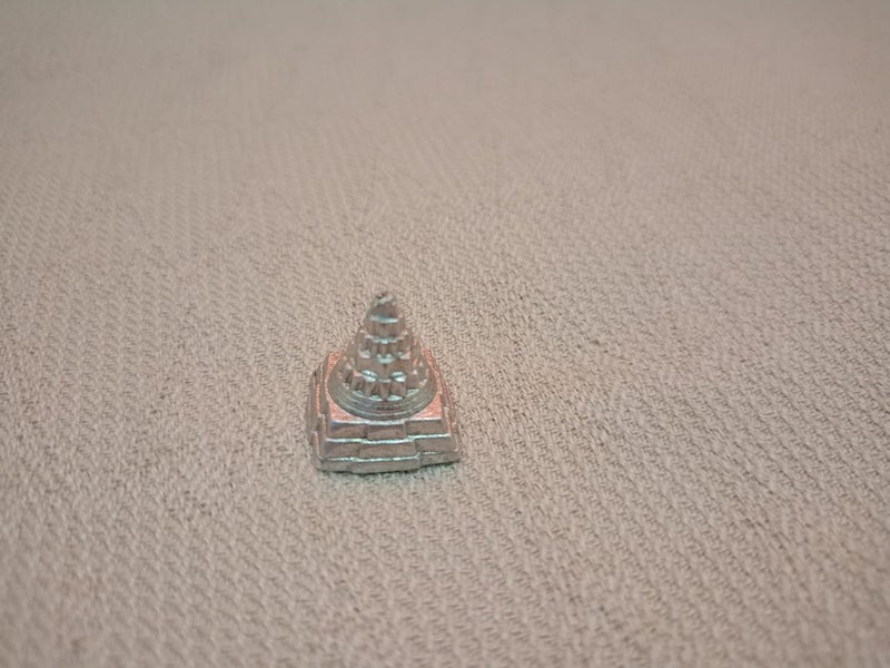 PUJA CELEBRATIONS PUJA CELEBRATIONS Mercury Parad Maha Meru Shri Yantra Pooja Yantra Pooja MandirTemples Pooja Rooms Almirahs lockers and Business Places Small 1 x 1 inches  - Image 5
