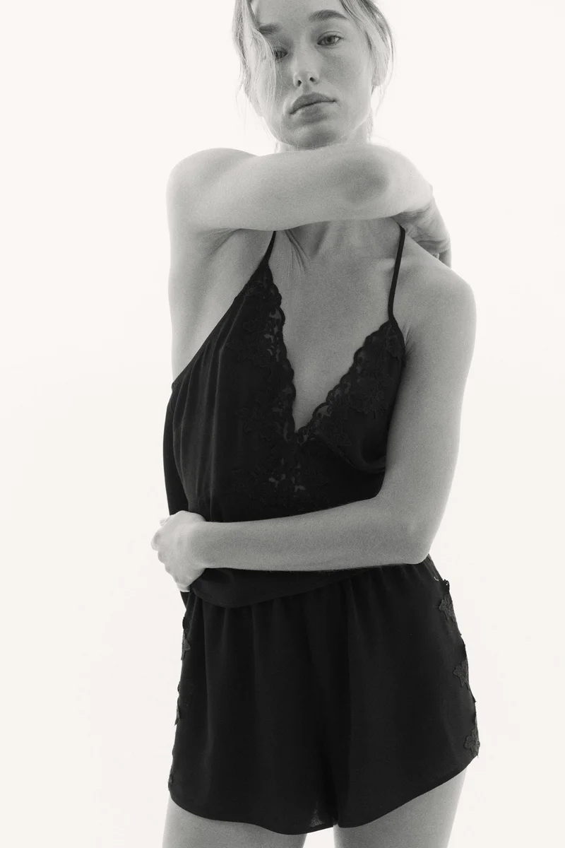 H&M Lace-trimmed viscose pyjamas
