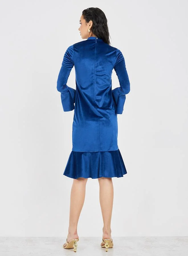 Styli Velvet Trumpet Dress