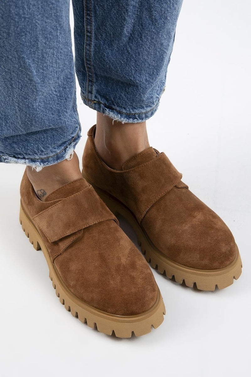 Manijero Mimi Women's Leather Snap-On Tan Suede Shoes  - Image 2
