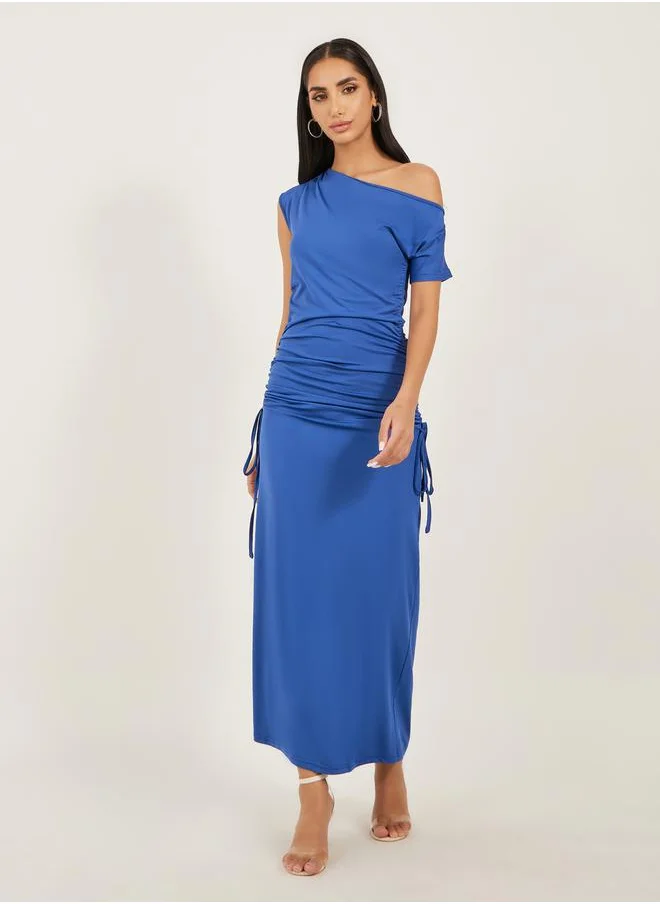 ستايلي Ruched Side Asymmetric Neck Bodycon Maxi Dress