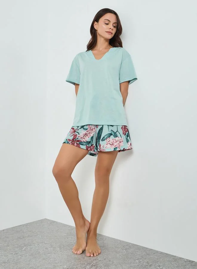 Styli Green V Neck T-Shirt and Floral Shorts Set
