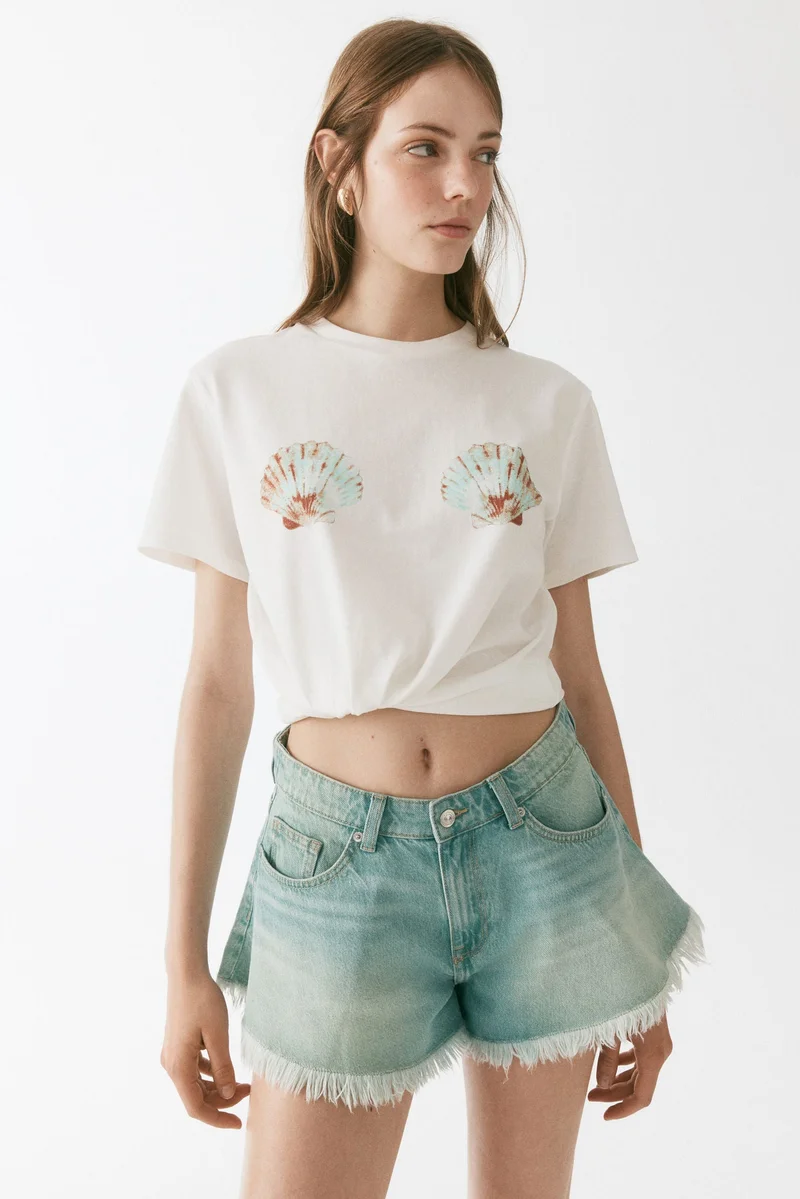 H&M Appliquéd T-shirt
