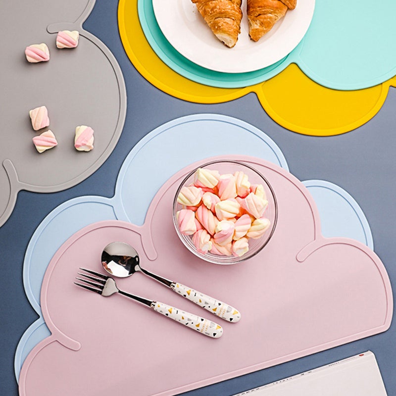 2Pcs Silicone Placemat Cartoon Cloud Table Mat Heat Insulated Pad (Random Color) - Image 1