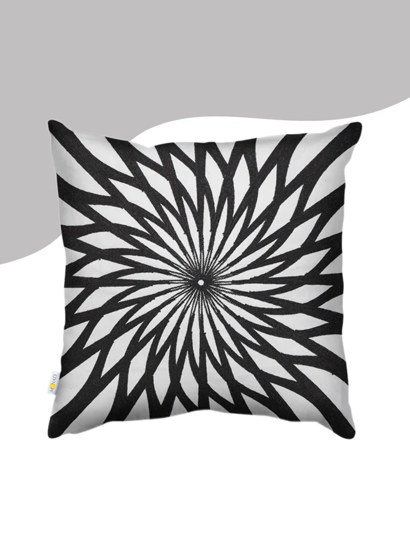 Donetella Decorative Cushion Cover Black/white 45 x 45Cm (Without Filler)