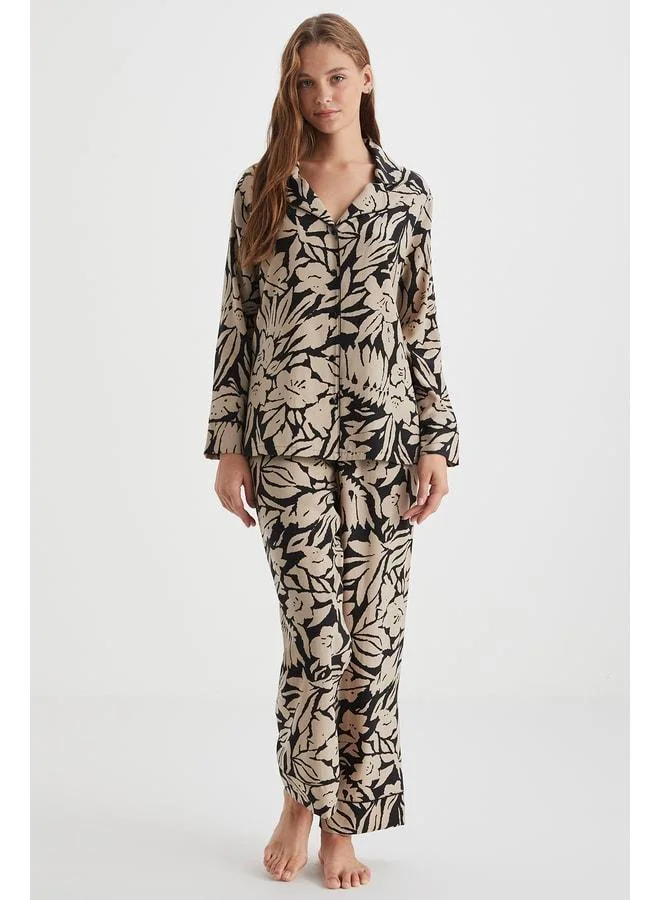Patterned shirt set.