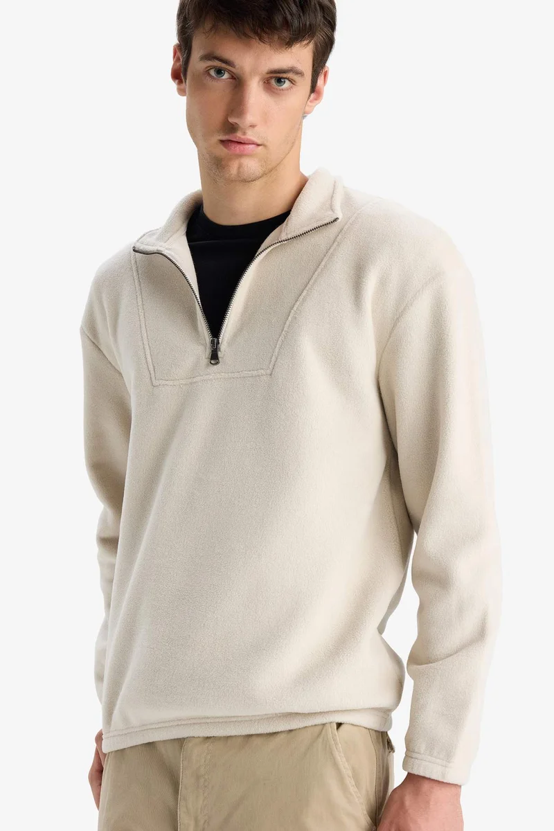 ديفاكتو Boxy Fit Printed Long Sleeve Sweatshirt
