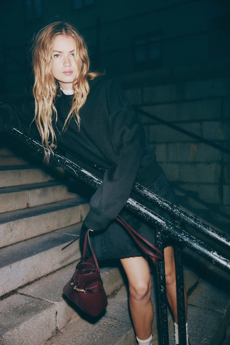 H&M Lace-trimmed sweatshirt