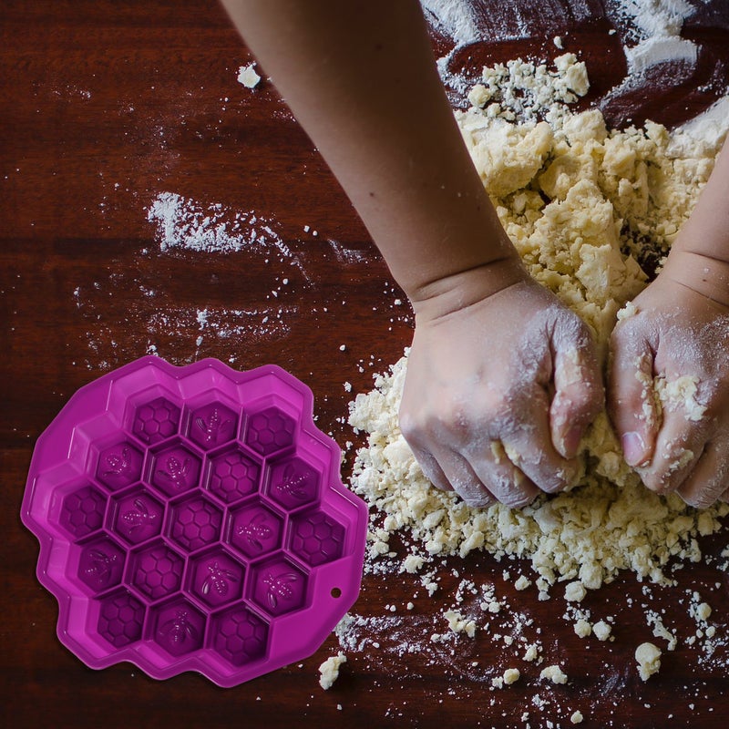 2pcs Unique Silicone Mold Chic Baking Mould Honeycomb Shape Cake Mold Baking Tool - Image 1