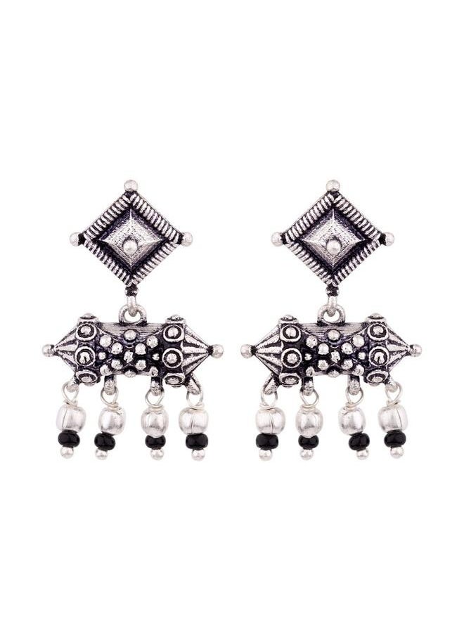 VOYLLA Nayantara Geometric Design Earrings  - Image 2