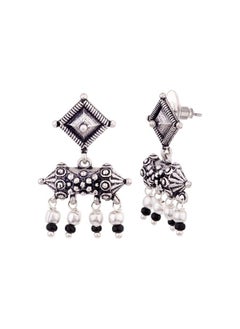 VOYLLA Nayantara Geometric Design Earrings  - Image 3