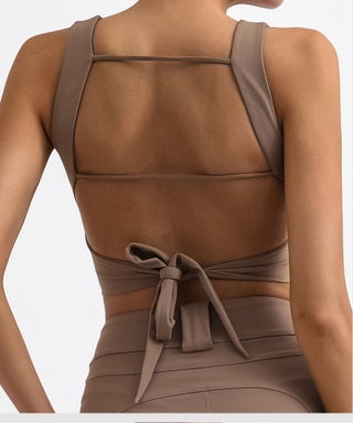 Seamless Yoga Tank Top with Built-in Bra Chestnut - pzsku/Z0C67592056562A402DEDZ/45/1746232550/f261eca5-fc30-4857-9470-e73e610aa3d5