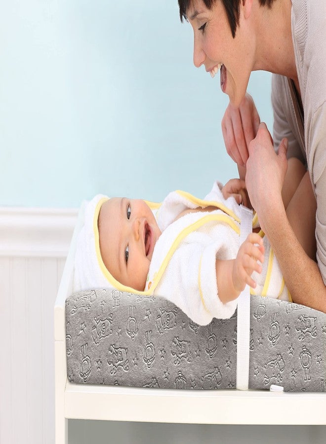 Delta CHILDREN Serta Perfect Sleeper Contoured Changing Pad with Plush Cover, Grey - Image 4