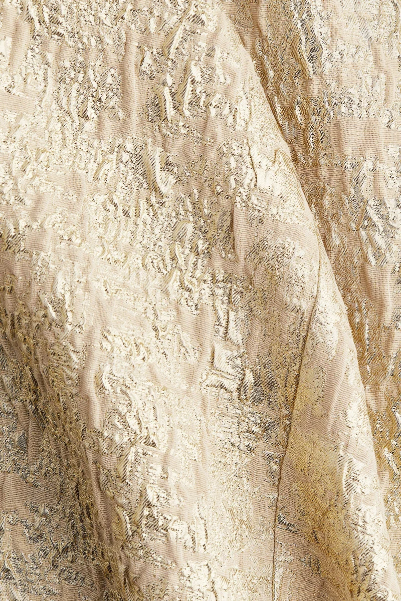 اتش اند ام فستان مُطرز بنمط قفطان