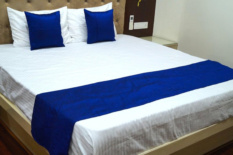 Vissage Raw Silk Double Bed Runner Set with Designer Cushion Covers, Blue - Image 1