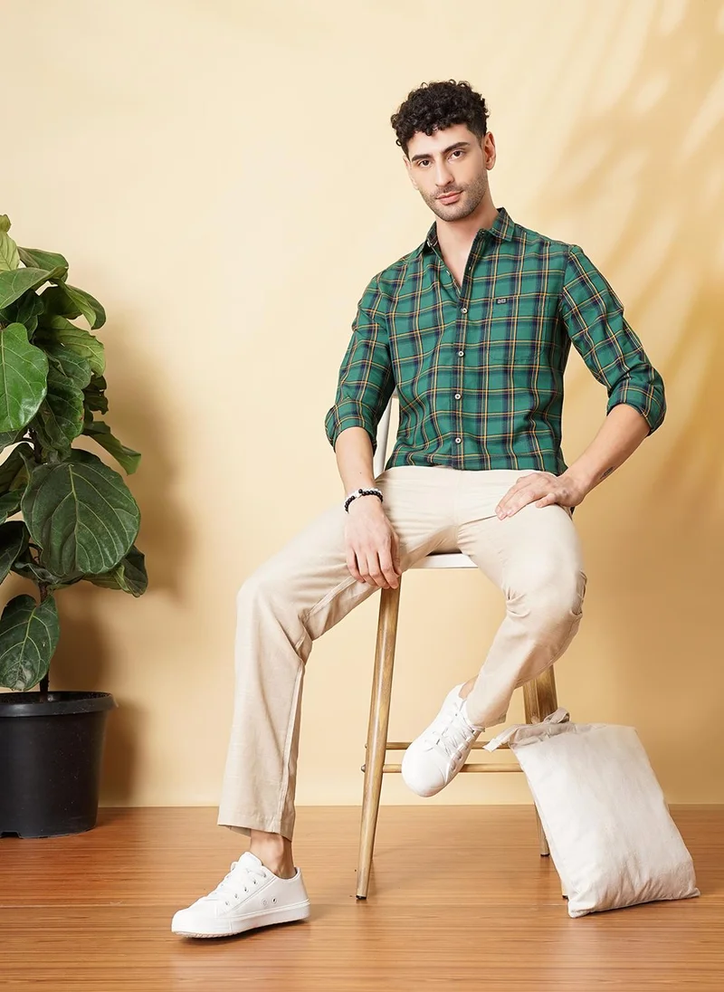 شركة المرآب الهندية Men Slim Fit Checkered Full Sleeves Spread Collar Casual Shirt
