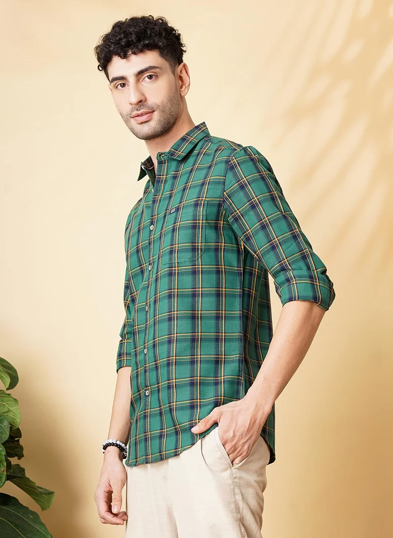 شركة المرآب الهندية Men Slim Fit Checkered Full Sleeves Spread Collar Casual Shirt