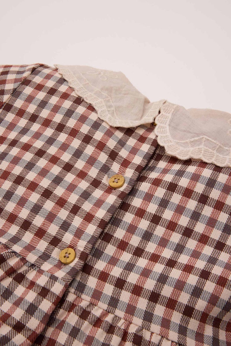 ديفاكتو فستان كاروهات بيبي بناتي كم طويل قصة عادية بياقة كبيرة - Image 4