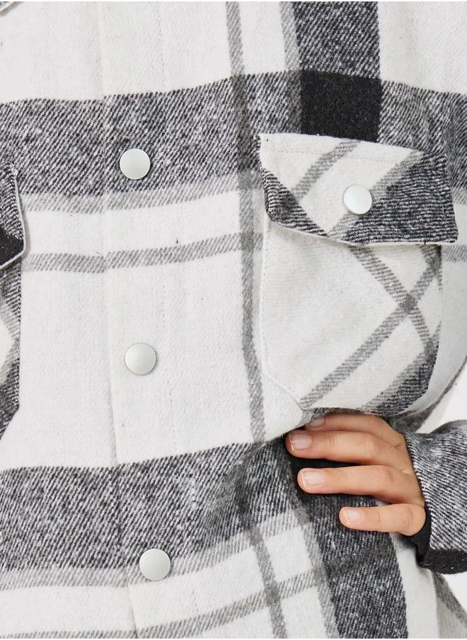 Styli Button Pocket Front Checked Shacket