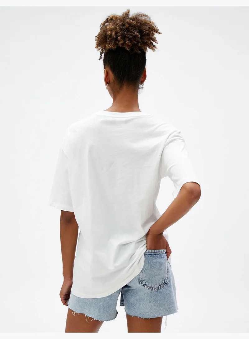 كوتون Snoopy Printed Oversized Licensed Crew Neck Short Sleeve T-Shirt