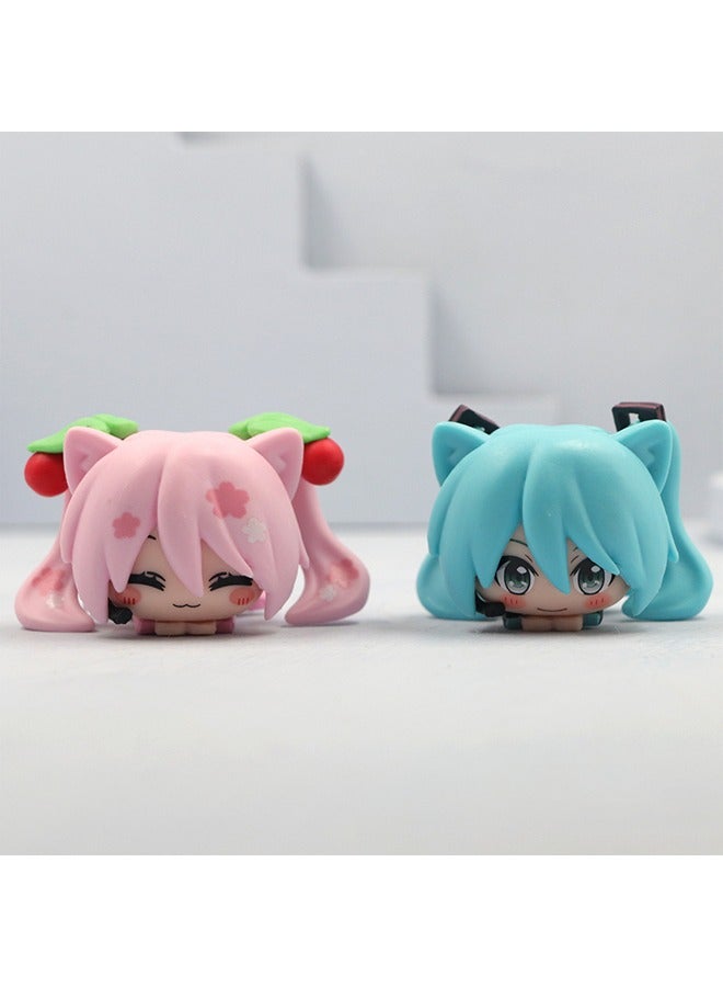 عام ست نسخ من الإصدار Q للفايبر (فوكر أو أي شيء يطابق المكان هنا قد يكون نوع من المظهر) لـ هاتسوني ميكو في وضع النوم مع أذنين قطة. هناك دمية للنموذج واللعبة، دمية للآلة، وزخارف للكعك. - Image 3