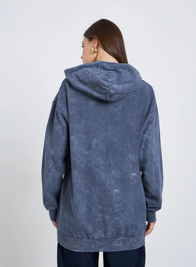 Styli  Women Acid Wash Relaxed Fit Longline Hoodie for Women | Best Price UAE