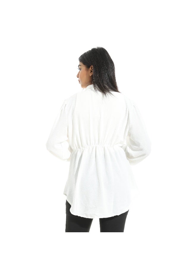 سيزار بلوزه حريمي مزودة باستيك علي الخصر وزراير أمامية - Image 4