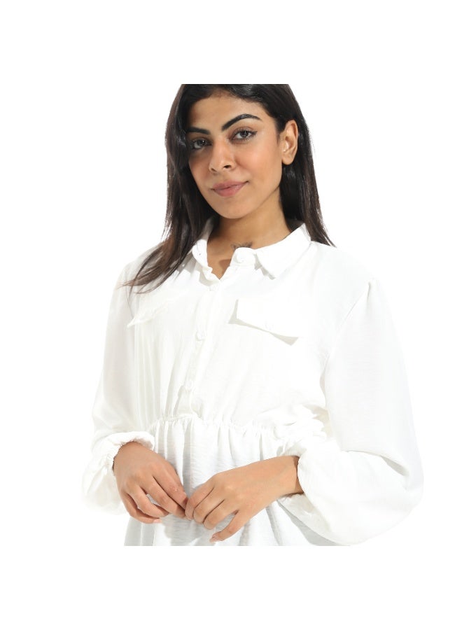 سيزار بلوزه حريمي مزودة باستيك علي الخصر وزراير أمامية - Image 3