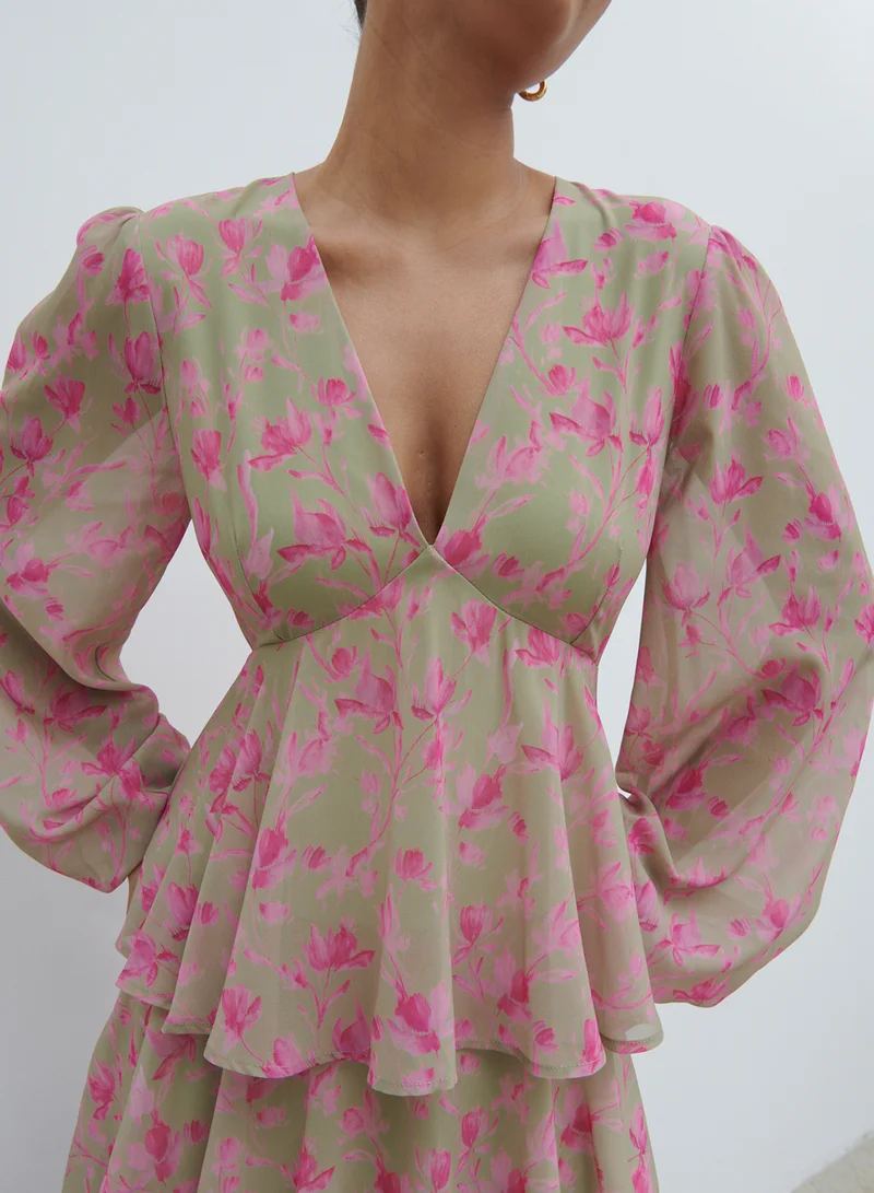 بريتي لافيش Ashton Midaxi Ruffle Dress