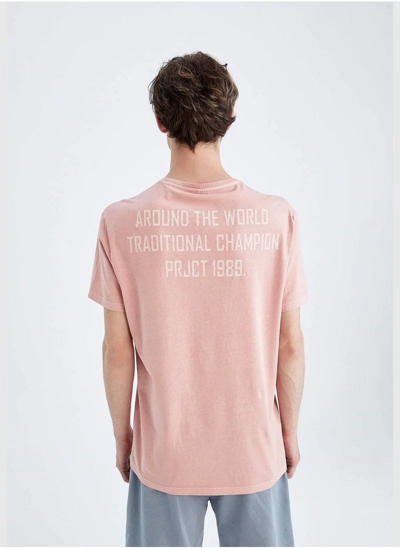 ديفاكتو Man Regular Fit Crew Neck T-Shirt