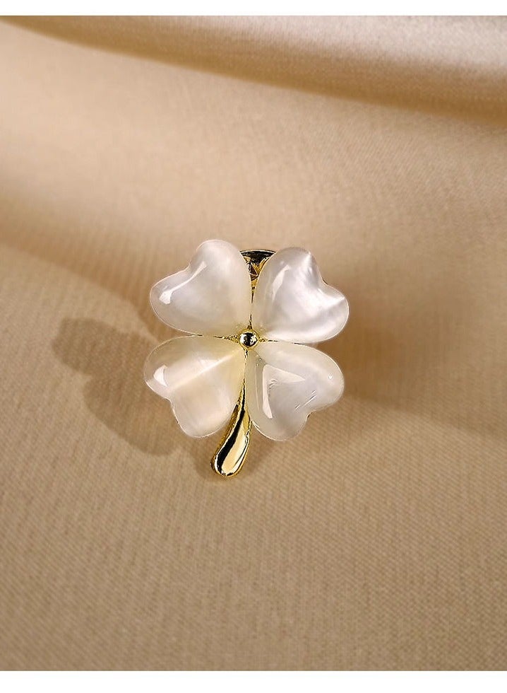6 PCS بروش سلس أربعة أوراق العشب بروش صغير رائع تصميم مشبك جديد مضاد للتلاشي قطعة أثرية دبابيس صغيرة هدية مربع هدية ممتازة صغيرة عملية عندما بروش كزر  - Image 4