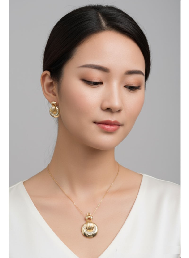 Fashion Jewelry Elegant Gold-Plated Pendant & Earrings Set with Crystal Accents  Classic Designer Gold Jewelry Set for Women – Necklace & Stud Earrings  Luxury Gold Finish Pendant Set with Sparkling Stone Detailing - Image 5