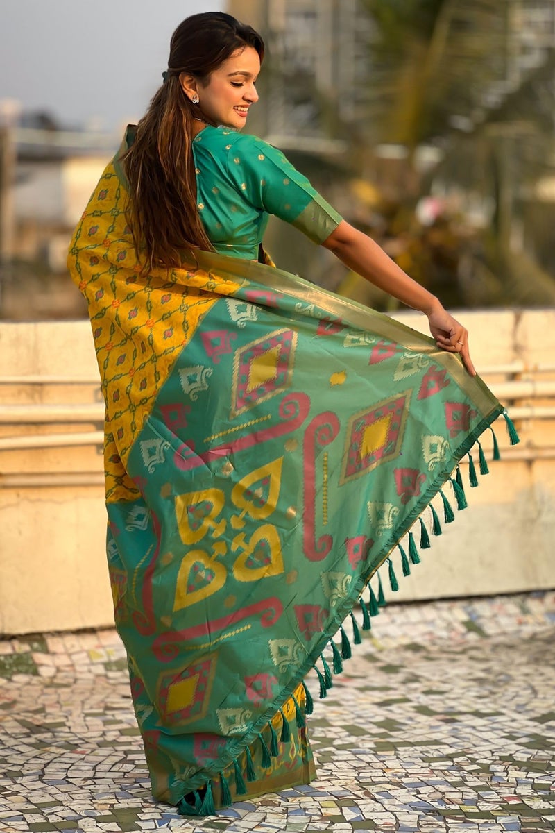 SGF11 Women's Kanjivaram Patola Soft Pure Silk Sarees With Unstitched Blouse Piece (Yellow Green) - Image 3