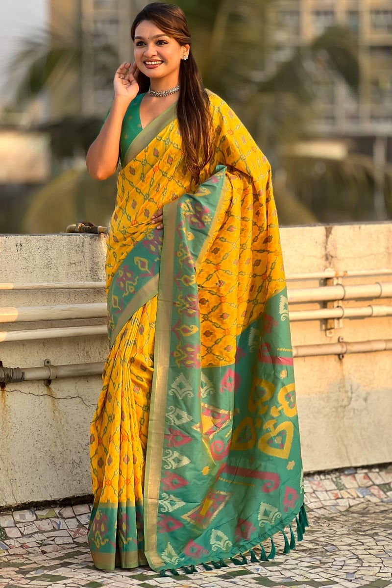 SGF11 Women's Kanjivaram Patola Soft Pure Silk Sarees With Unstitched Blouse Piece (Yellow Green) - Image 4