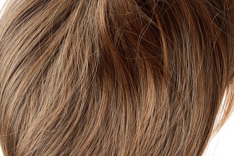 Forever young Forever Young UK Ladies Wig Classy Short Bob with Central Parting & Full Fringe Honey Blonde with Hints of Dark Brown Blend - Image 2