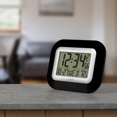 La Crosse Technology Atomic Wall/Table Clock, 7.2-inch H x 8.95-inch W x 1.2-inch D (WT-8005U-B) - Image 5